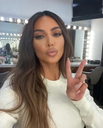 キム・カーダシアン「METガラ」前から気合が入りまくり？（画像は『Kim Kardashian West　2021年4月22日付Instagram「Good Morning World」』のスクリーンショット）