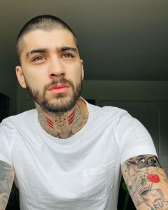 ヨランダへの暴力疑惑を断固否定したゼイン（画像は『Zayn Malik　2021年10月17日付Instagram』のスクリーンショット）