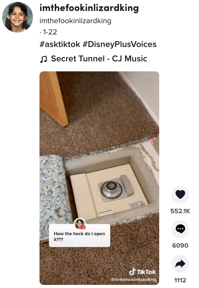 床に埋め込まれたように作られたダイヤル式の金庫（画像は『imthefookinlizardking　2022年1月22日付TikTok「＃asktiktok ＃DisneyPlusVoices」』のスクリーンショット）
