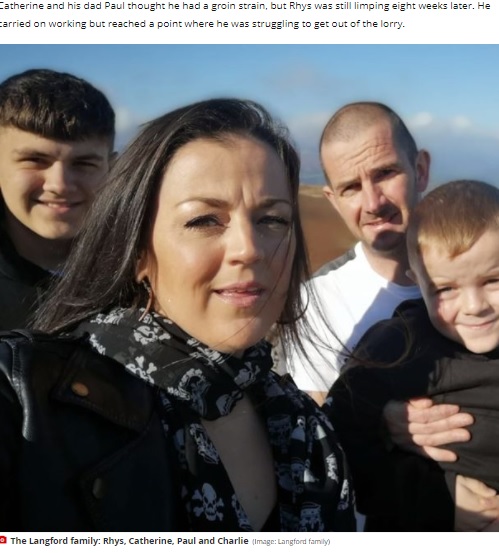 リースさんの家族（画像は『WalesOnline　2022年1月21日付「Dying teenager gives almost all his savings to six-year-old boy he’s never met」（Image: Langford family）』のスクリーンショット）