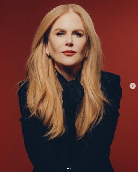 米誌『Vanity Fair』に登場したニコールの衣装が物議を醸す（画像は『Nicole Kidman　2022年2月16日付Instagram「Thank you ＠LATimes」』のスクリーンショット）