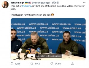 中佐の他にも2人のロシア兵が会見に臨む（画像は『Jackie Singh　2022年3月6日付Twitter「This, out of ＃Ukraine, is 100％ one of the most incredible videos I have ever seen.」』のスクリーンショット）