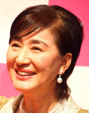 【エンタがビタミン♪】松居一代“ミニ羊羹”の手土産に激怒から3週間　「木箱入り」「好物の水羊羹」で損保会社を許す