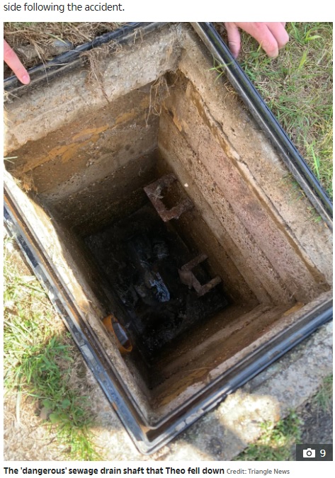 四角い形をしていたマンホール（画像は『The Sun　2022年5月24日付「DRAIN PLUNGE Horrifying moment tot falls down ‘faulty’ drain shaft as mum looks on in terror」（Credit: Triangle News）』のスクリーンショット）