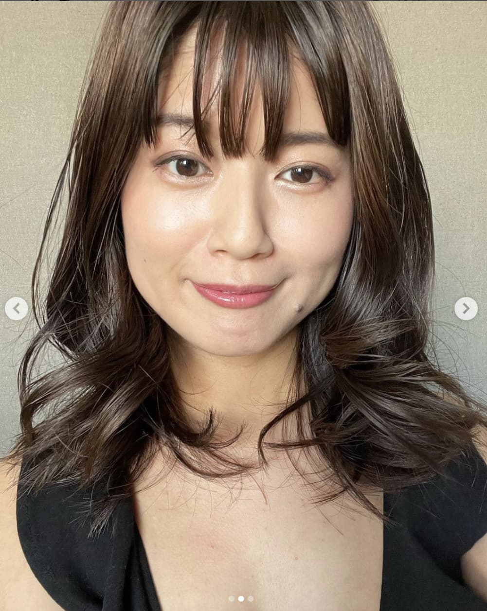 「…熊田曜子さん??」と小林礼奈（画像は『小林礼奈　2022年5月25日付Instagram「すっぴん→メイクさんに大変身してもらったよ」』のスクリーンショット）