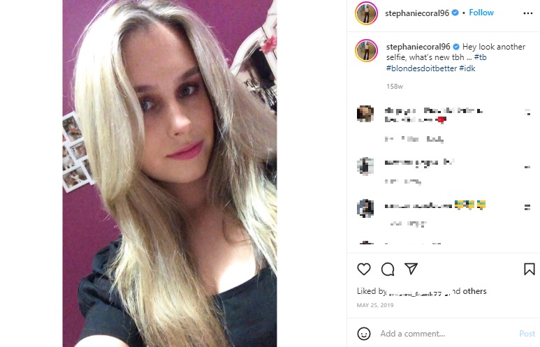 火傷を負う前のステファニーさん（画像は『Stephanie Coral Browitt　2019年5月25日付Instagram「Hey look another selfie」』のスクリーンショット）