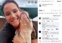 【海外発！Breaking News】瀕死の状態だった犬、立てるようになり保護したスタッフに甘えてハグ（米）＜動画あり＞