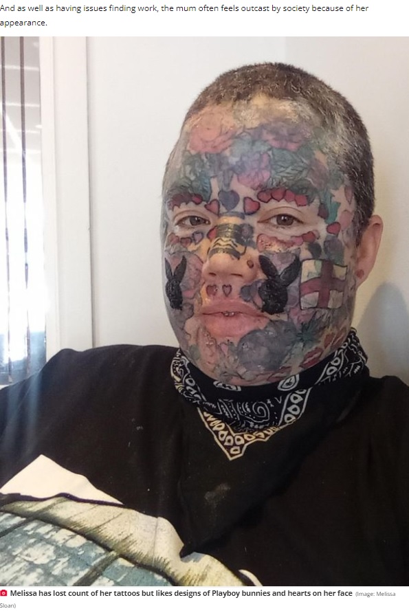 「変人」と言われたこともあるというメリッサさん（画像は『The Daily Star　2022年9月11日付「Tattoo ‘addict’ mum who gets three tattoos a week is called ‘freak’ in front of kids」（Image: Melissa Sloan）』のスクリーンショット）