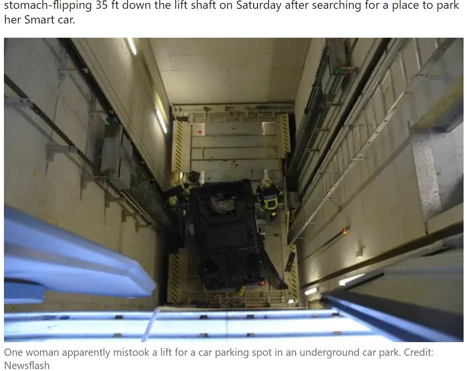 10メートル下に転落した車（画像は『LADbible　2022年10月10日付「Woman mistakes lift for parking spot and plunges smart car 35ft down shaft」（Credit: Newsflash）』のスクリーンショット）