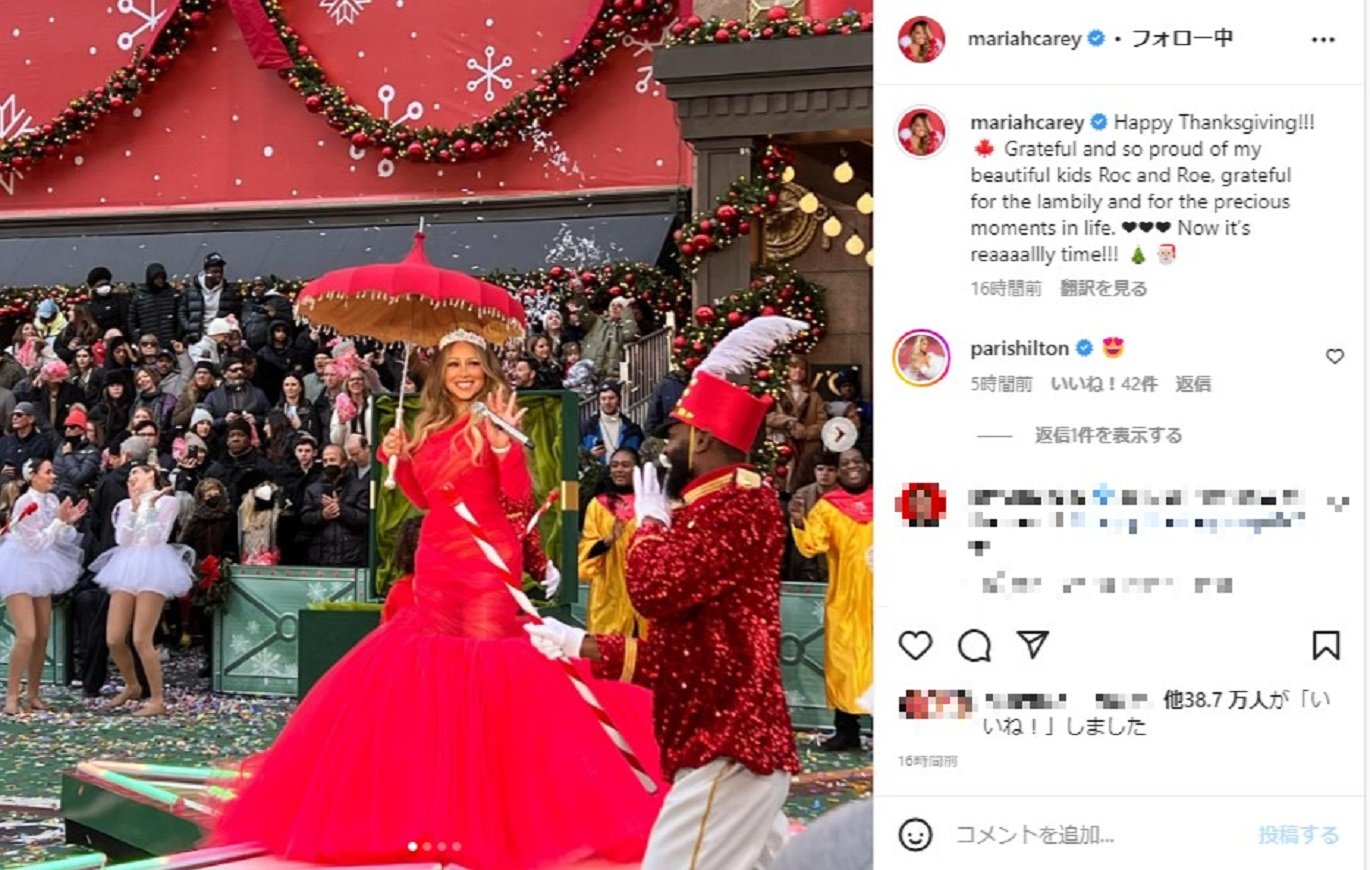 「メイシーズ感謝祭パレード」に登場したマライア・キャリー（画像は『Mariah Carey　2022年11月24日付Instagram「Happy Thanksgiving!!!」』のスクリーンショット）