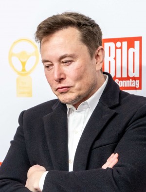 【イタすぎるセレブ達】イーロン・マスクのTwitter買収で、著名人らが次々と退会「他のSNSで会いましょう」