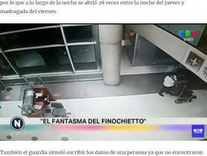 車椅子を勧めた警備員（画像は『El Universo　2022年11月16日付「La verdad detrás del supuesto fantasma en el sanatorio Finochietto en Argentina」』のスクリーンショット）