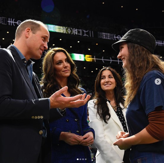 NBA試合会場をサプライズ訪問したウィリアム皇太子夫妻（画像は『Boston Celtics　2022年11月30日付Instagram「Welcome to Boston」』のスクリーンショット）