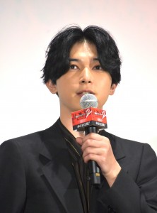 眞栄田郷敦との撮影裏話を明かした吉沢亮。「めっちゃいいやつだなと思って。めっちゃ仲間っていいなって思いました」と語った