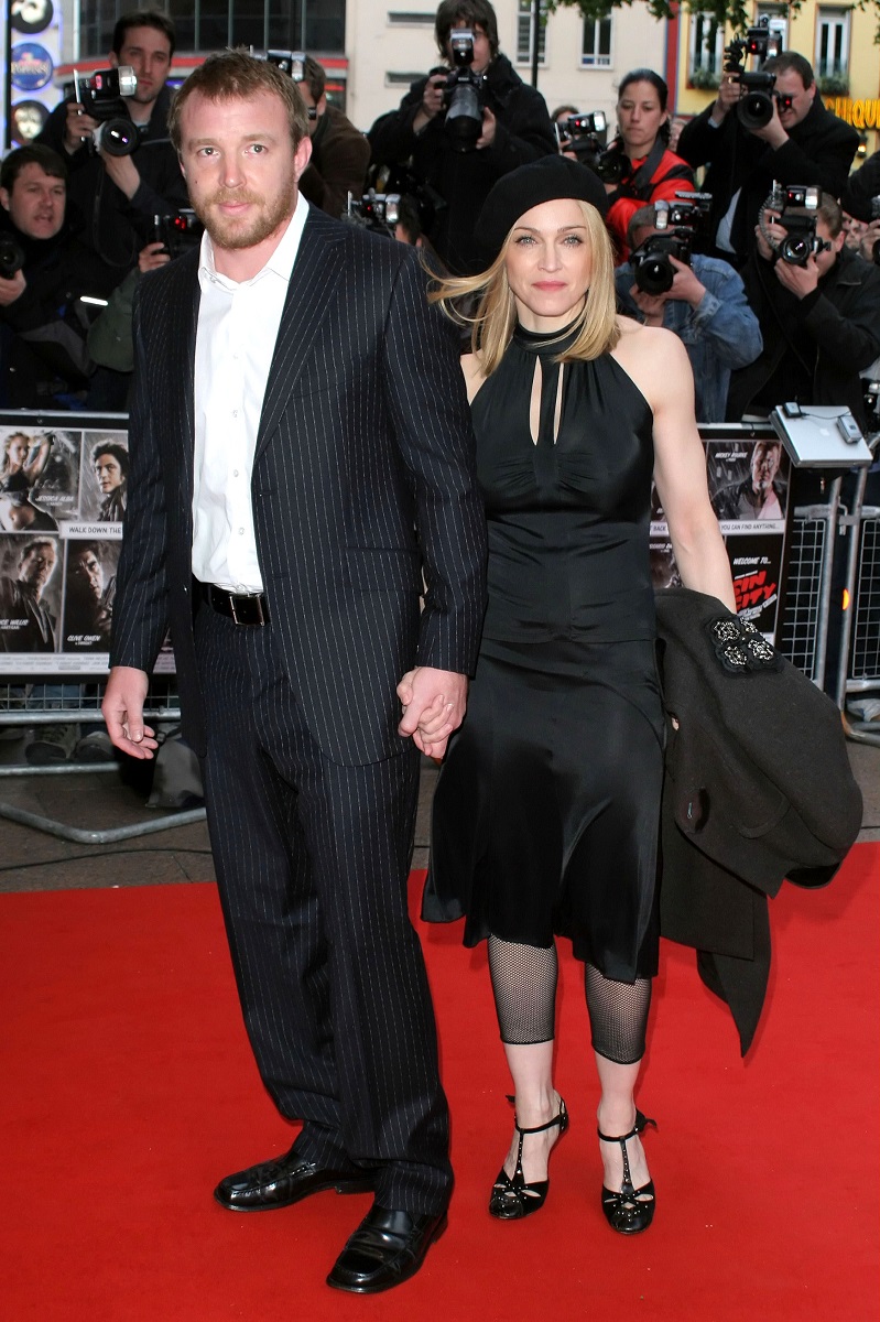 2005年5月、映画『シン・シティ』英国プレミアでのガイ・リッチーとマドンナ。この3年後、2人は離婚を選択することに