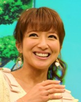 【エンタがビタミン♪】辻希美、“アイドル”に戻った翌日はママ業で大忙し　「疲れがピークに達して」向かった先