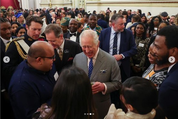 誕生日当日、バッキンガム宮殿でレセプションパーティを主催したチャールズ国王。超多忙な一日を過ごし、プライベートな時間がなかったようだ（画像は『The Royal Family　2023年11月14日付Instagram「This evening The King hosted a reception to celebrate nurses and midwives working in the UK.」』のスクリーンショット）