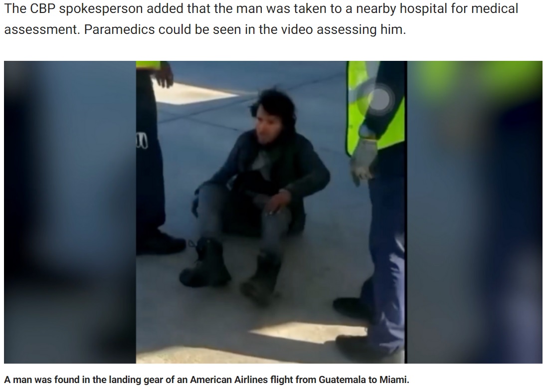 2021年11月、アメリカン航空機の車輪格納庫に隠れて密航したグアテマラ人の男。氷点下で2時間半のフライトに耐え、関係者は「生きているのが信じられない」と話していた（画像は『Fox News　2021年11月28日付「Man hides in landing gear of American Airlines flight from Guatemala to Miami」』のスクリーンショット）
