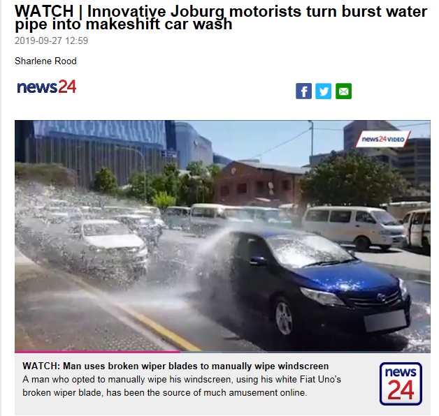 南アフリカのある街で2019年9月、消火栓が噴出。すると「洗車に最適」と車が列をなしていたという（『News24　「WATCH | Innovative Joburg motorists turn burst water pipe into makeshift car wash」』より）
