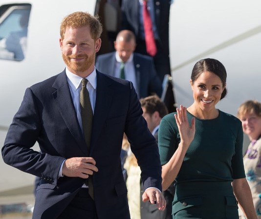ヘンリー王子夫妻が運営する「アーチウェル財団」に滞納通知が届く。関係者は「小切手が紛失した」と主張している（『The Prince and Princess of Wales　Instagram「The Duke and Duchess of Sussex arrive in Dublin for their first official visit to Ireland」』より）