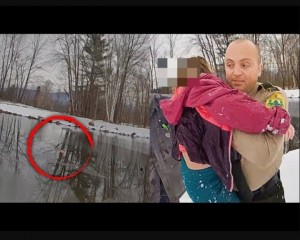 米バーモント州の女性警察官が2023年12月、極寒の池に転落して浮いていた8歳女児を救出。警察官の命懸けの救出劇はボディカメラが捉えていた（『Inside Edition　YouTube「8-Year-Old Girl Pulled From Near-Frozen Lake」』より）