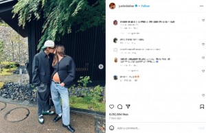 京都を観光するジャスティンとヘイリー。ヘイリーは妊娠中の大きなお腹を披露している（『Justin Bieber　Instagram』より）