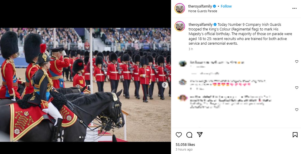「ホース・ガーズ・パレード」で行われたセレモニー。国王の隣には、馬に乗るウィリアム皇太子、エドワード王子、アン王女が並んでいる（『The Royal Family　Instagram「Today Number 9 Company Irish Guards trooped the King’s Colour （Regimental flag） to mark His Majesty’s official birthday.」』より）
