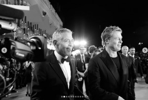 映画『ウルフズ』でW主演したジョージとブラッド。ベネチア国際映画祭のプレミア上映会に揃って登場した（『La Biennale di Venezia　Instagram「＃BiennaleCinema2024 ＃Venezia81 ＃FuoriConcorso ＃OutOfCompetition」』より）