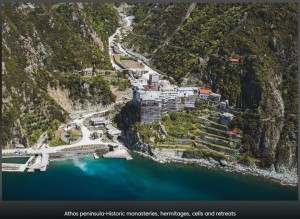 女人禁制で男性の正教徒のみが入山できるギリシャ北東部のアトス山（『Discover Greece　「Mount Athos」』より）