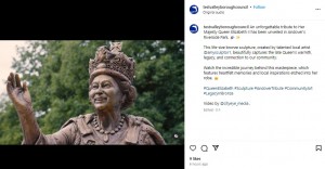 完成したエリザベス女王の銅像。王冠を被り、笑顔を見せている（『Test Valley Borough Council　Instagram「An unforgettable tribute to Her Majesty Queen Elizabeth II has been unveiled in Andover’s Riverside Park.」』より）