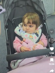 【海外発！Breaking News】初めて眼鏡をかけた1歳女の子　険しい表情が一変し、愛らしい笑顔に（英）＜動画あり＞