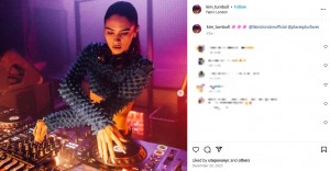 DJとして活動するキム・ターンブル。ロンドンのクラブを拠点に、世界各地の音楽フェスでもプレイしてきた（『KT　Instagram「＠fabriclondonofficial ＠placesplusfaces」』より）